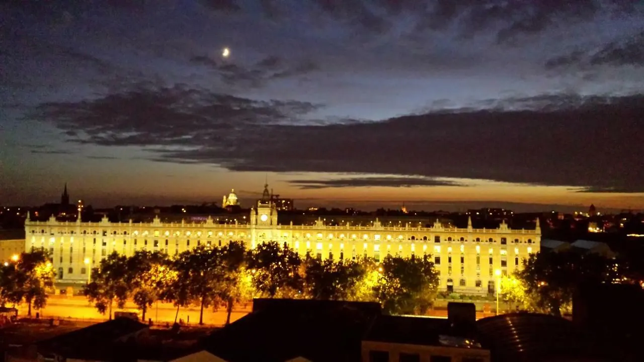 Gasthof Romantic Room In Brussels Sky